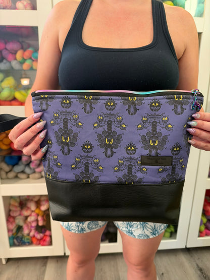 Medium Zip-top Bag (Spooky Skeins)